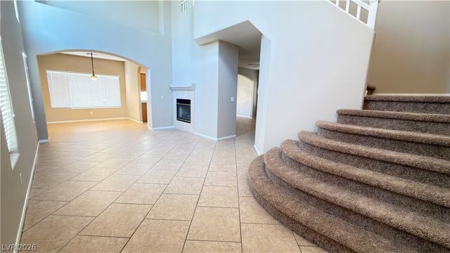 8524 Gold Flash Avenue, Las Vegas, NV 89129