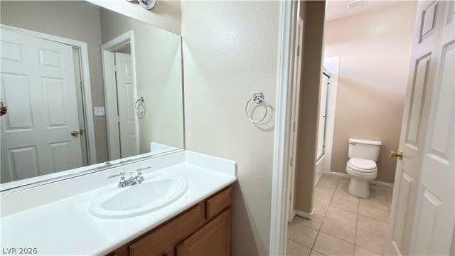 8524 Gold Flash Avenue, Las Vegas, NV 89129