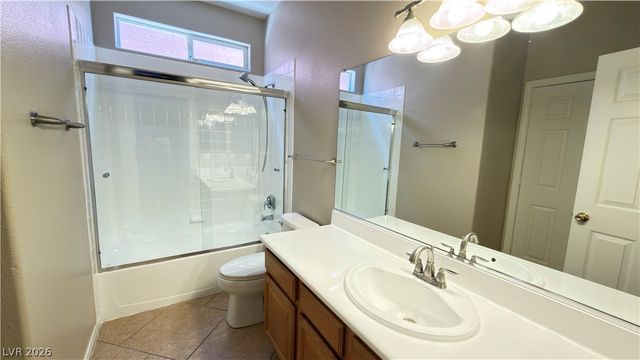 8524 Gold Flash Avenue, Las Vegas, NV 89129