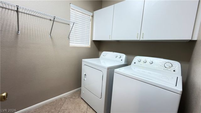 8524 Gold Flash Avenue, Las Vegas, NV 89129