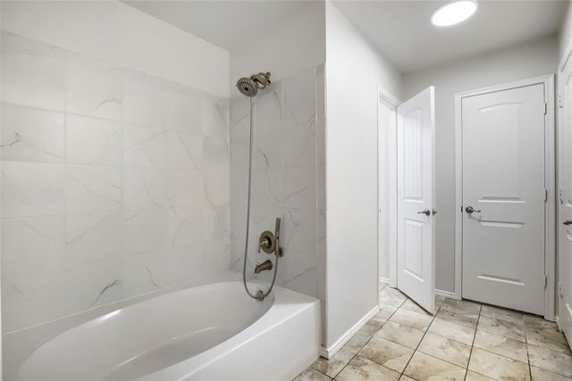 4004 Ridgetop Drive, Heartland, TX 75126