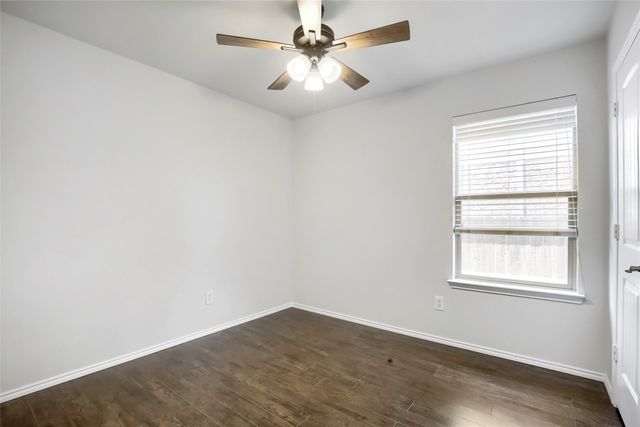 4004 Ridgetop Drive, Heartland, TX 75126