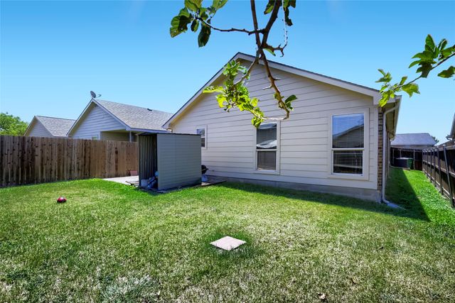 4004 Ridgetop Drive, Heartland, TX 75126