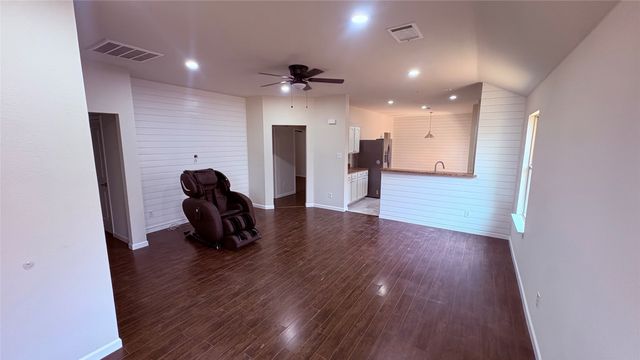 4004 Ridgetop Drive, Heartland, TX 75126