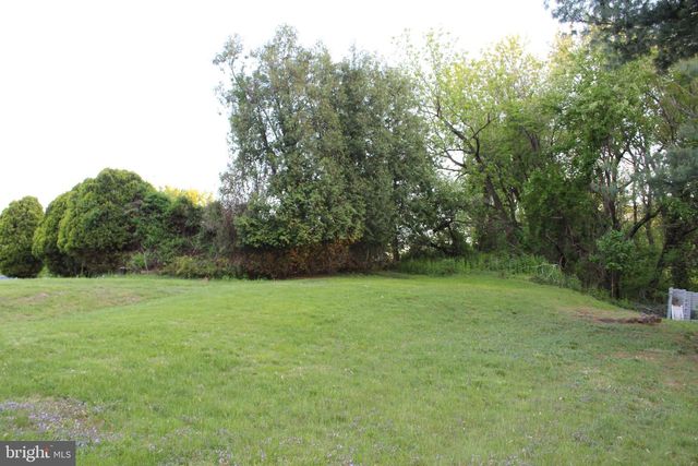 814 BETHEL AVENUE, Aston, PA 19014