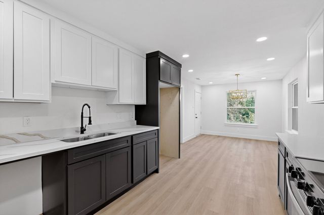 235 Softwood Drive, Duncanville, TX 75137