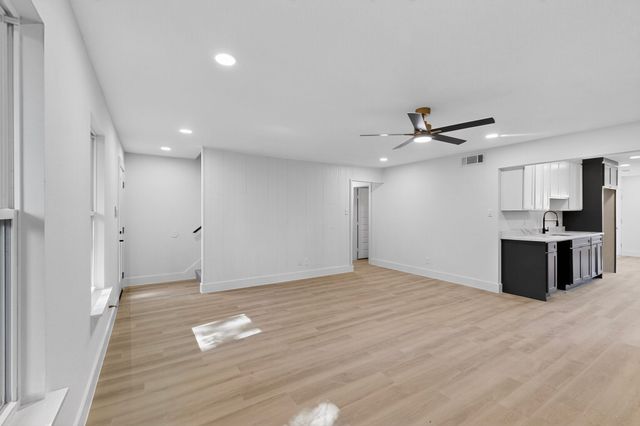 235 Softwood Drive, Duncanville, TX 75137