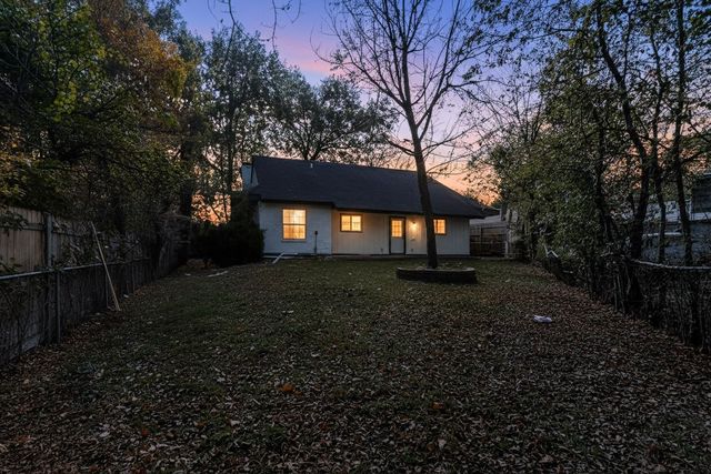 235 Softwood Drive, Duncanville, TX 75137