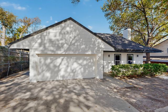 235 Softwood Drive, Duncanville, TX 75137