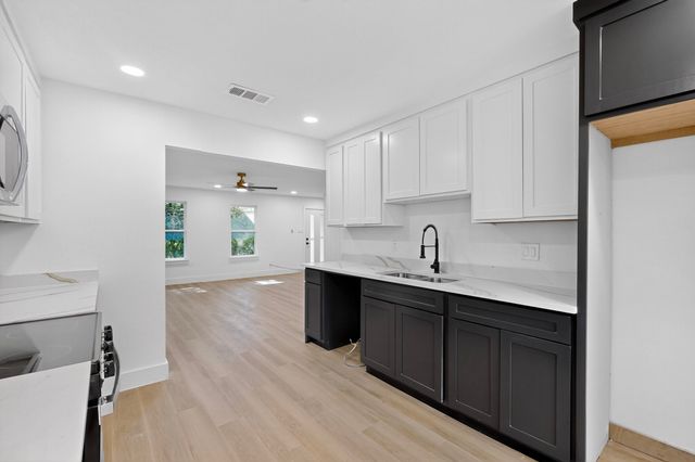 235 Softwood Drive, Duncanville, TX 75137