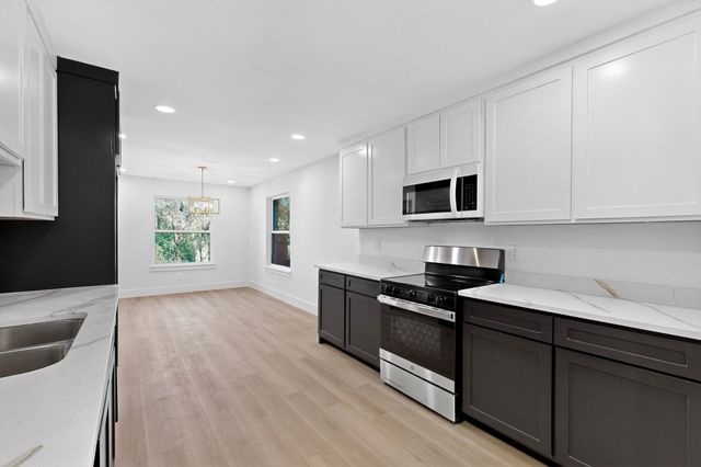 235 Softwood Drive, Duncanville, TX 75137