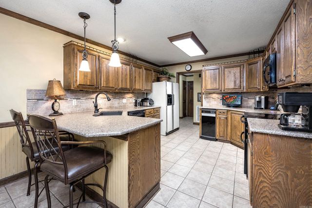 17 Hornrimme Place, Maumelle, AR 72113