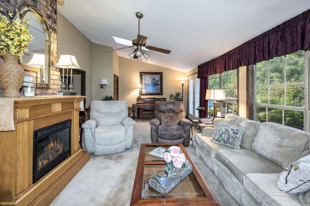 17 Hornrimme Place, Maumelle, AR 72113