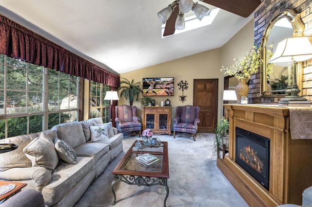 17 Hornrimme Place, Maumelle, AR 72113