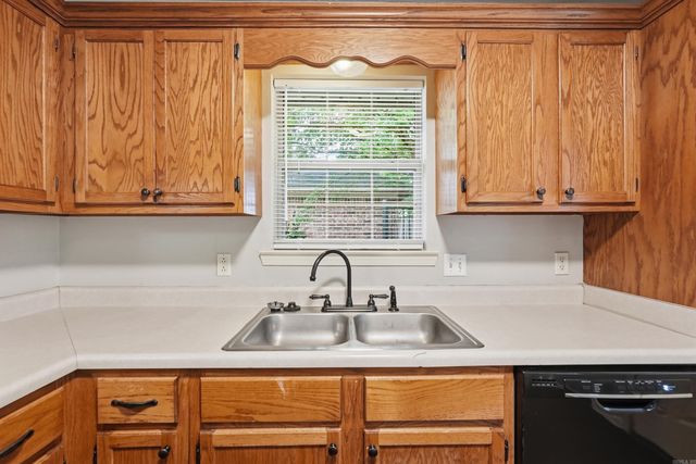 1770 Monaco Dr, Conway, AR 72034