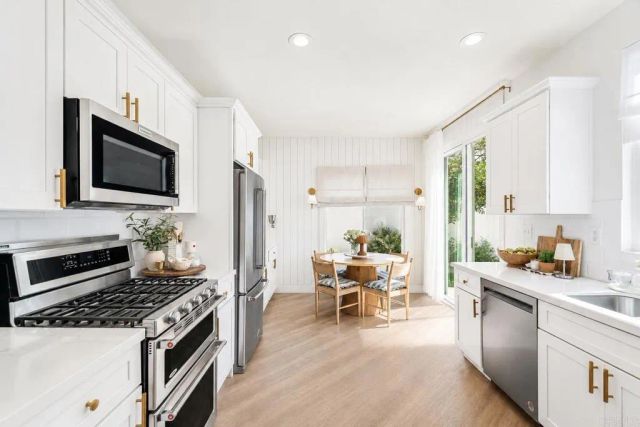 18 Chatri Circle, Lake Forest, CA 92610