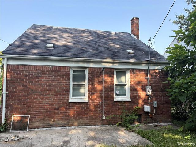 19674 Irvington Street, Highland Park, MI 48203