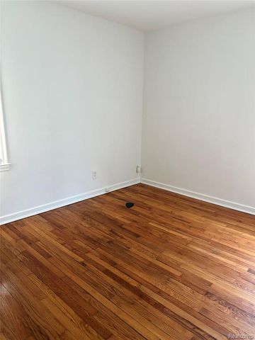 19674 Irvington Street, Highland Park, MI 48203