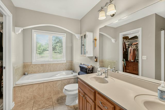 2502 Boulder Ridge Drive NW, Rochester, MN 55901
