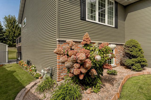 2502 Boulder Ridge Drive NW, Rochester, MN 55901