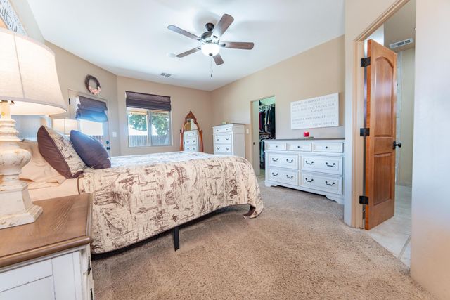 936 N Red Oak Street, Porterville, CA 93257