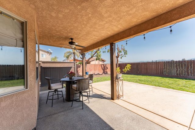 936 N Red Oak Street, Porterville, CA 93257