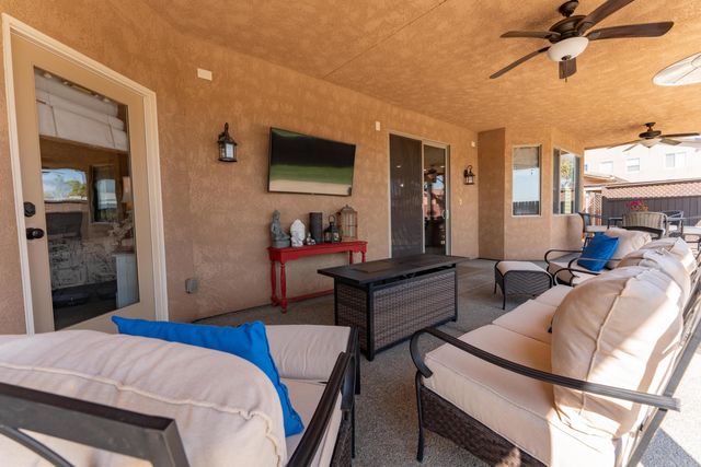 936 N Red Oak Street, Porterville, CA 93257