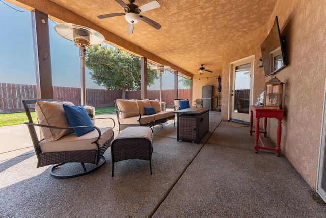 936 N Red Oak Street, Porterville, CA 93257