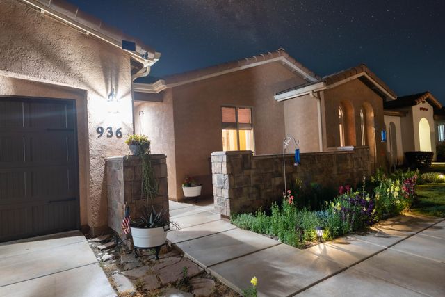 936 N Red Oak Street, Porterville, CA 93257