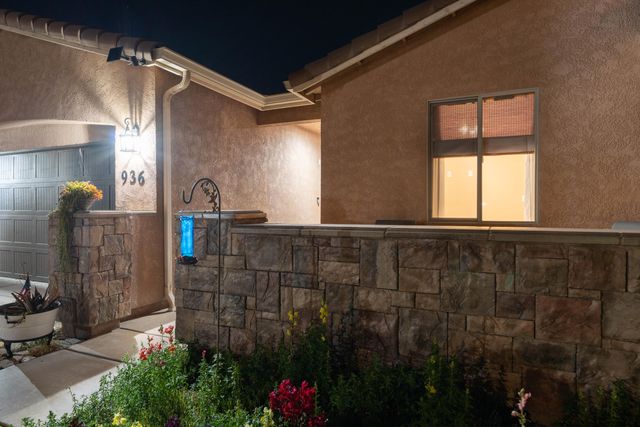 936 N Red Oak Street, Porterville, CA 93257