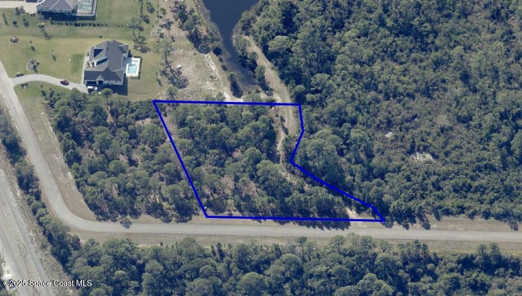 2593 Westhorpe Drive, Malabar, FL 32950