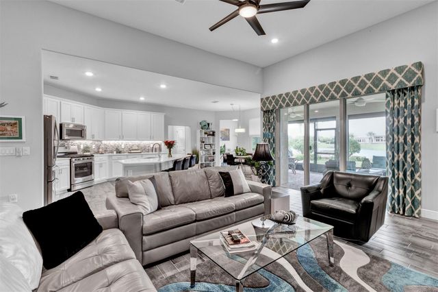 3465 Diamond Leaf Dr, Vero Beach, FL 32966