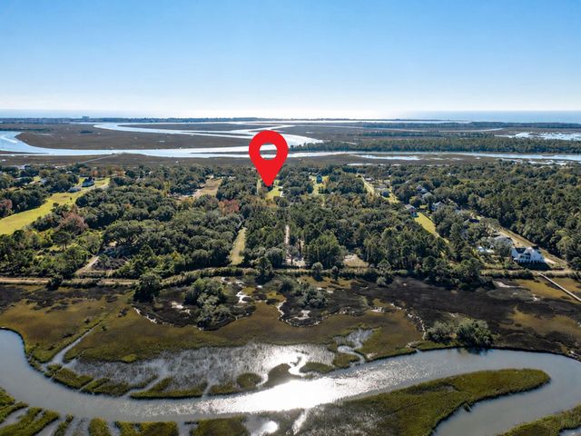 2033 Holly Creek Road, Charleston, SC 29412