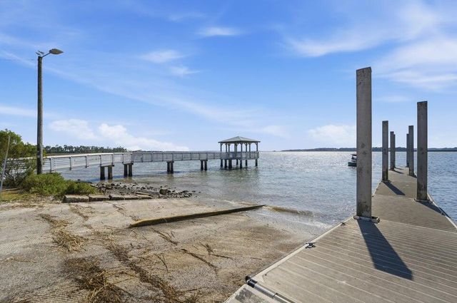 2033 Holly Creek Road, Charleston, SC 29412