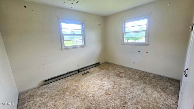 2704 East 6th Avenue, Big Stone Gap, VA 24219