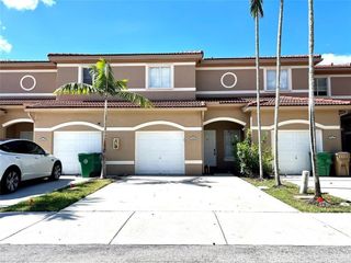 7893 N Southwood Circle, Davie, FL 33328