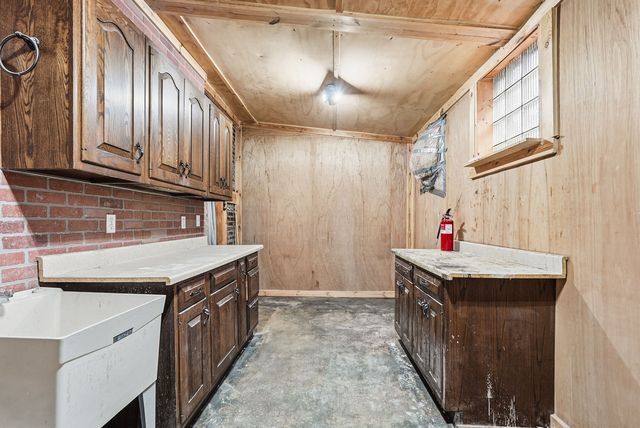 2016 Monongahela AVENUE, Swissvale, PA 15218