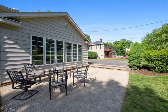 195 Shawnee Trail, Aurora, OH 44202