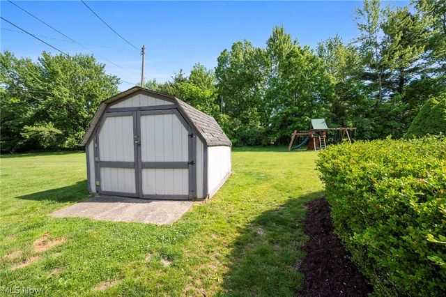 195 Shawnee Trail, Aurora, OH 44202
