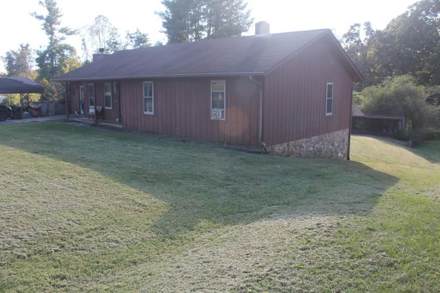 855 Bonbrook Mill RD, Rocky Mount, VA 24151