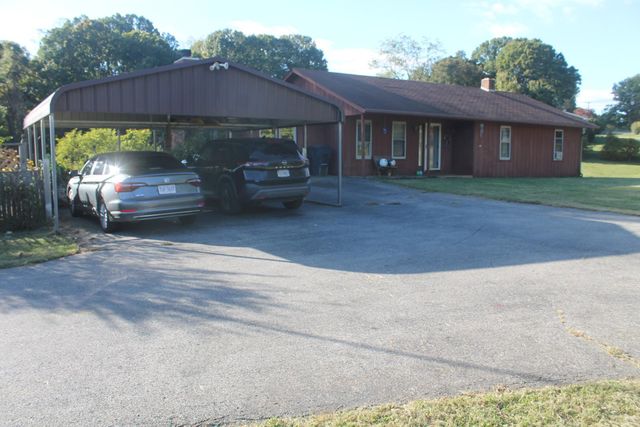 855 Bonbrook Mill RD, Rocky Mount, VA 24151