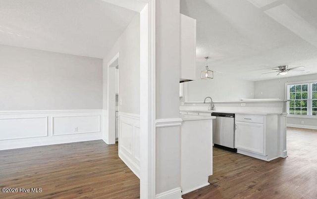 2205 Chavis Drive B, Greenville, NC 27858