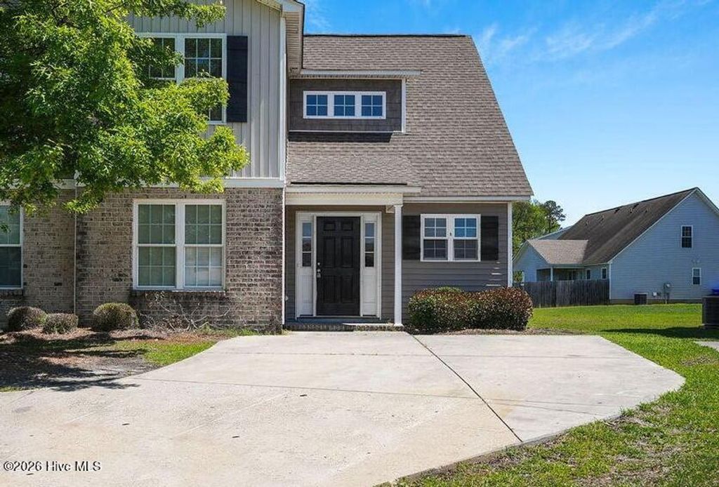 2205 Chavis Drive B, Greenville, NC 27858