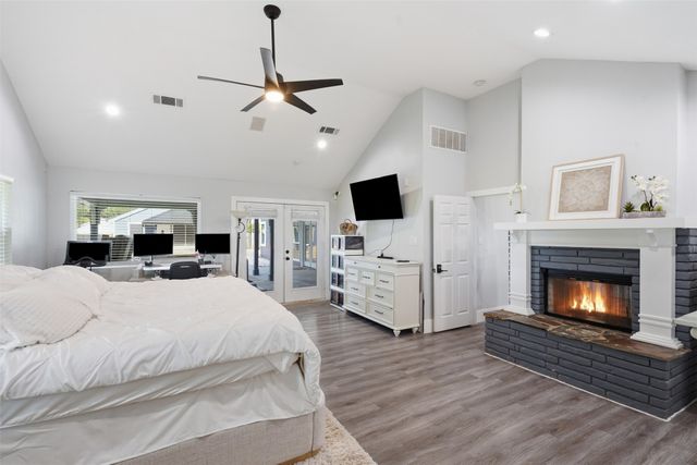 1985 E Renfro Street, Burleson, TX 76028