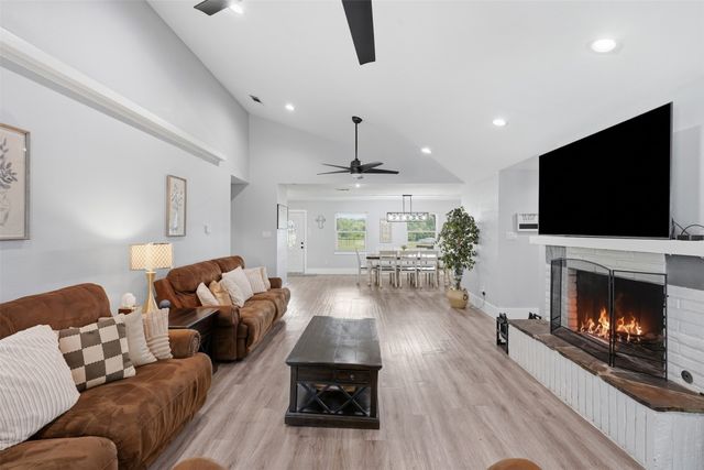 1985 E Renfro Street, Burleson, TX 76028
