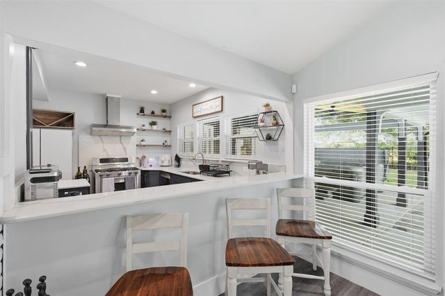 1985 E Renfro Street, Burleson, TX 76028