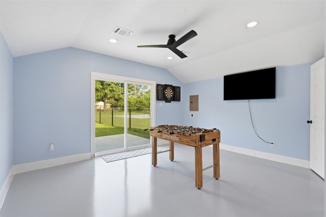 1985 E Renfro Street, Burleson, TX 76028