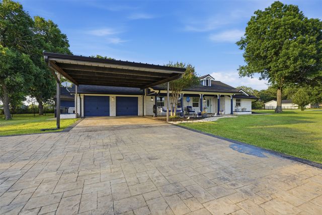 1985 E Renfro Street, Burleson, TX 76028