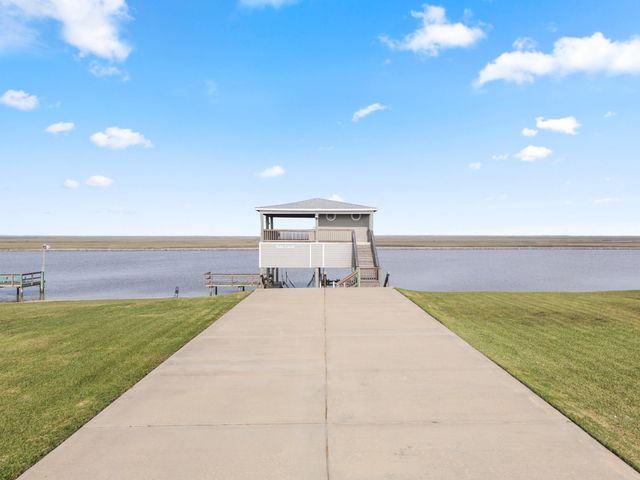 1862 County Road 230, Sargent, TX 77414