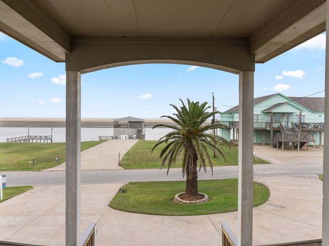 1862 County Road 230, Sargent, TX 77414